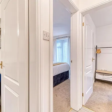 Cosy 2 Bedroom Flat Chester Exterior foto
